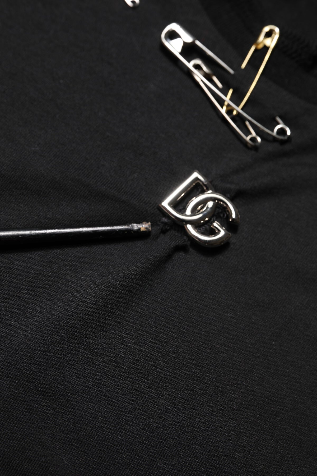 T-shirt à manches courtes noir avec logo brodé de Dolce &amp; Gabbana