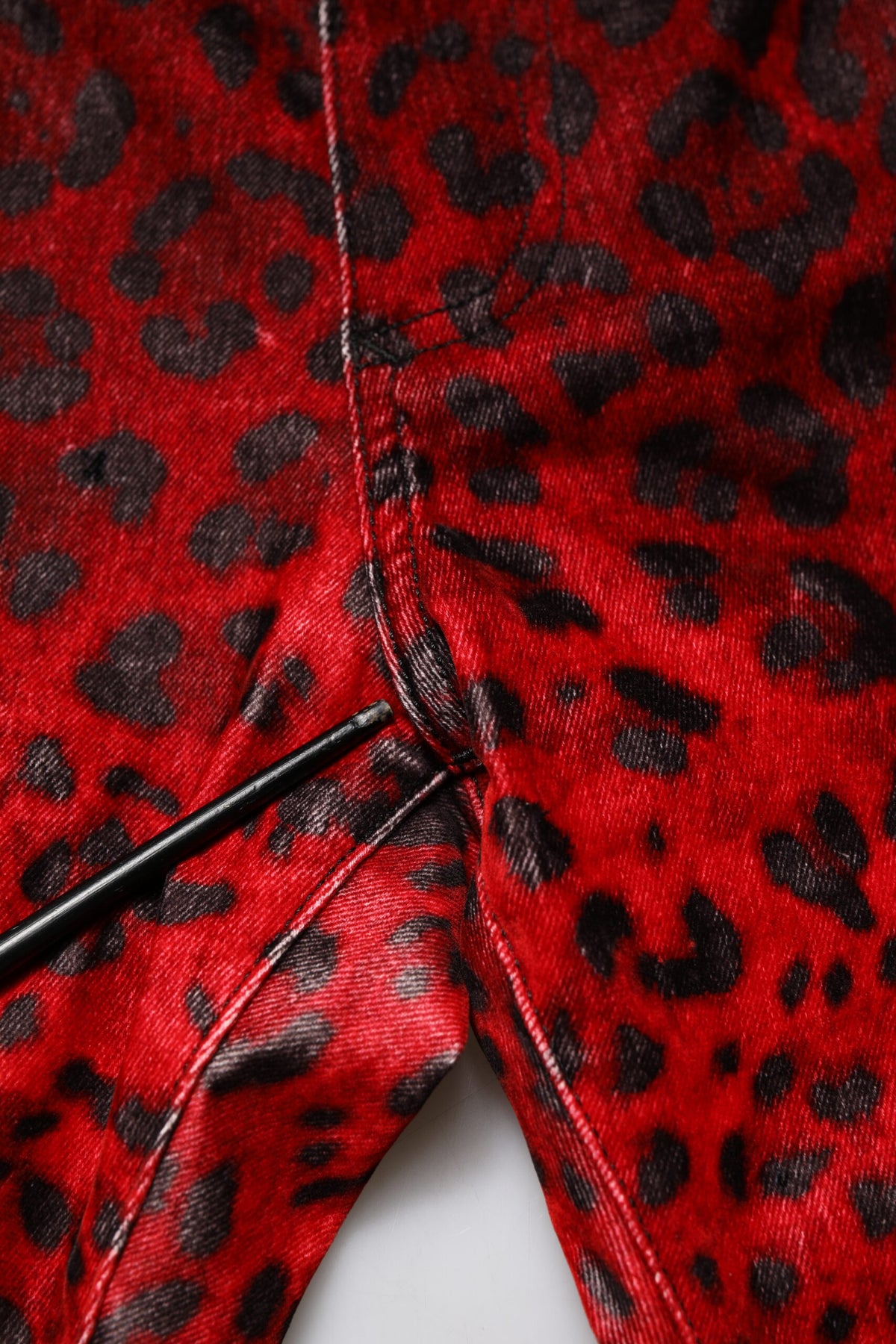 Jeans skinny en coton à imprimé léopard rouge de Dolce &amp; Gabbana