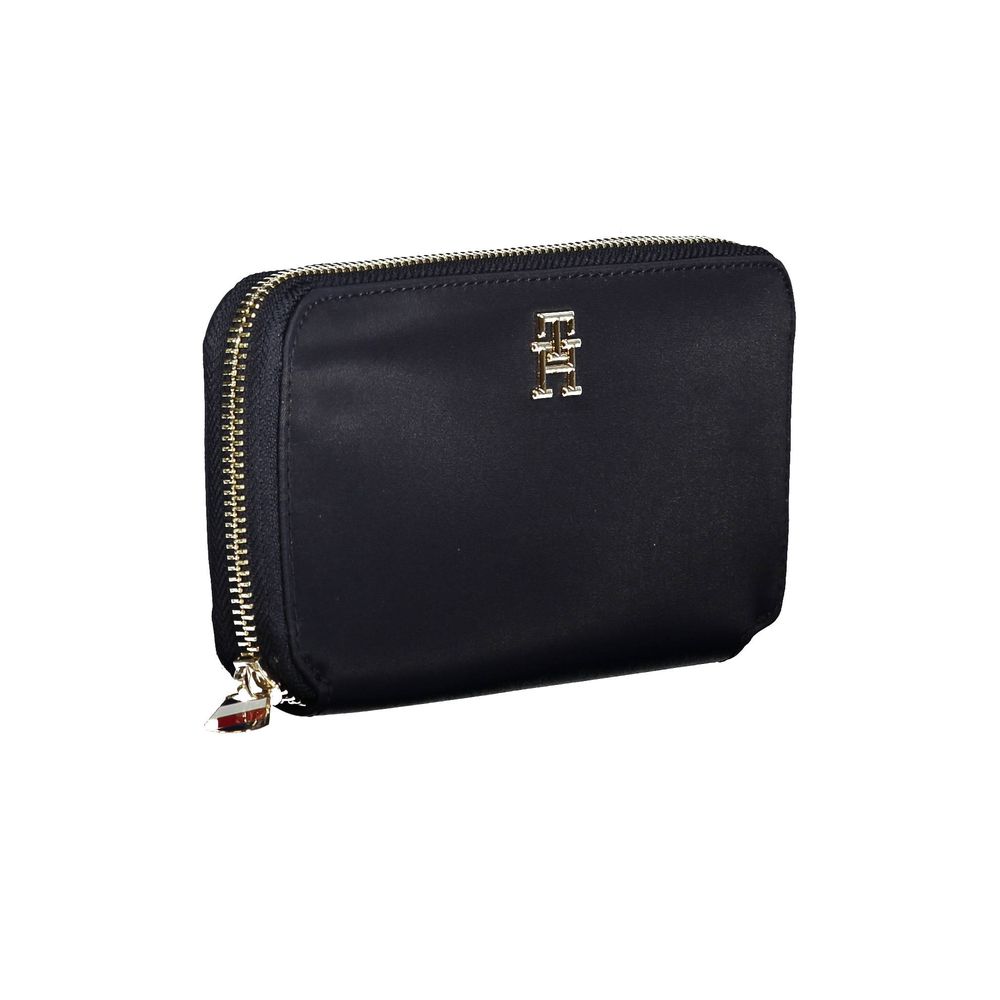 Tommy Hilfiger Blue Nylon Women Wallet - Élégante et Pratique