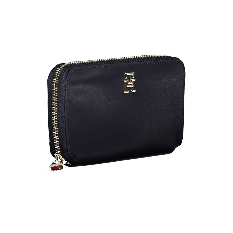 Tommy Hilfiger Blue Nylon Women Wallet - Élégante et Pratique