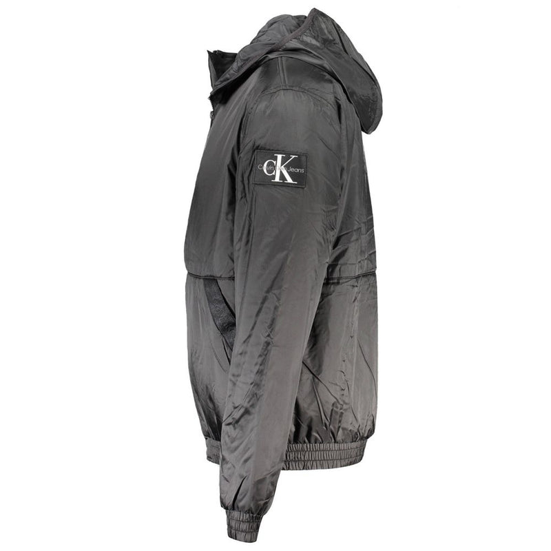 Calvin Klein Jack voor heren, zwart, gemaakt van gerecycled polyester.