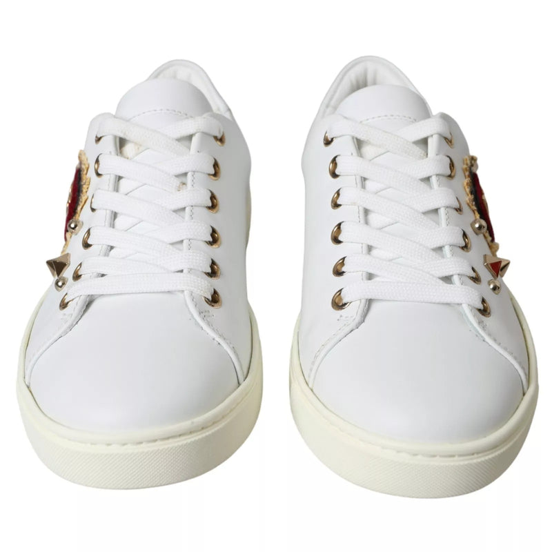 Dolce & Gabbana Portofino Sneakers en Cuir Blanc avec Coeur Rouge et Or
