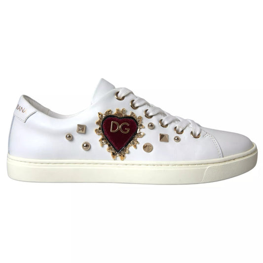 Dolce & Gabbana witte leren sneakers met gouden en rode hartjes