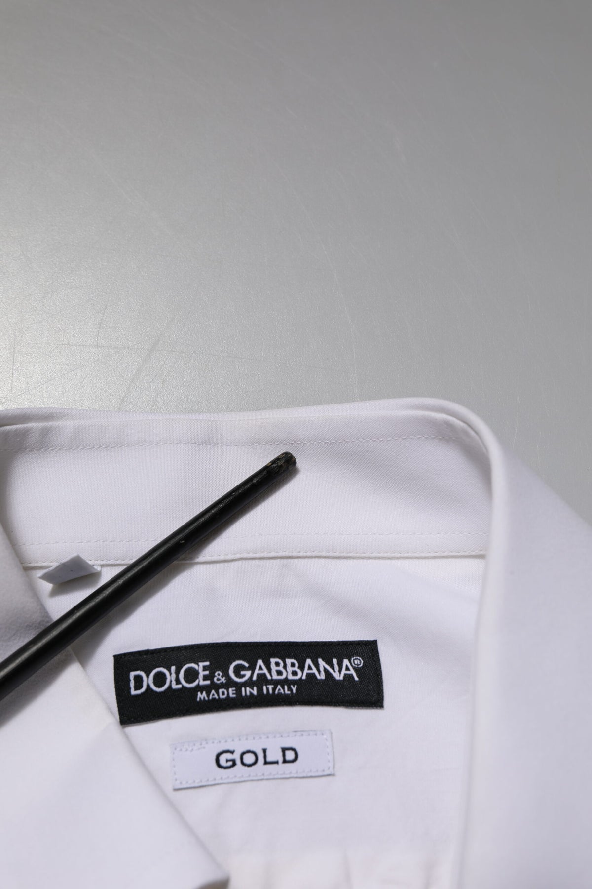 Chemise habillée en popeline de coton blanche et or de Dolce &amp; Gabbana