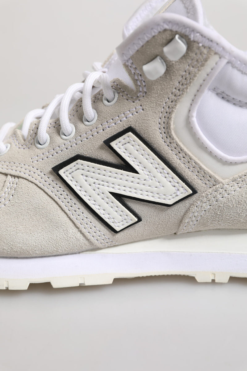 New Balance Off White Suede Sneakers - MV7278