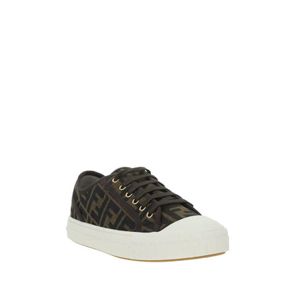 Sneakers Fendi Monochromatiques