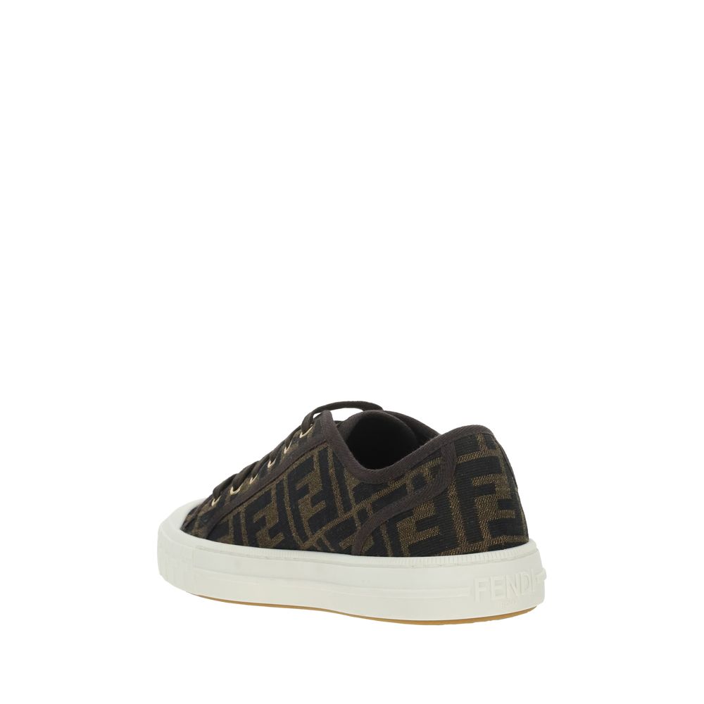 Sneakers Fendi Monochromatiques