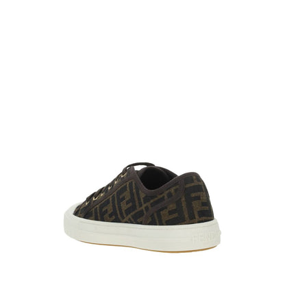 Sneakers Fendi Monochromatiques