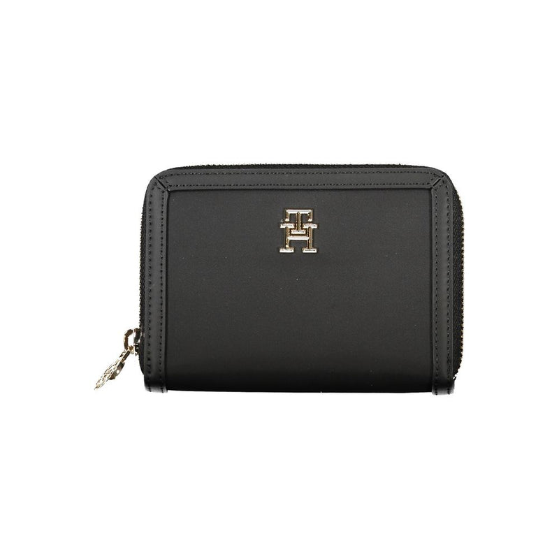 Tommy Hilfiger Elegant Zip Wallet - Ample Storage & Style