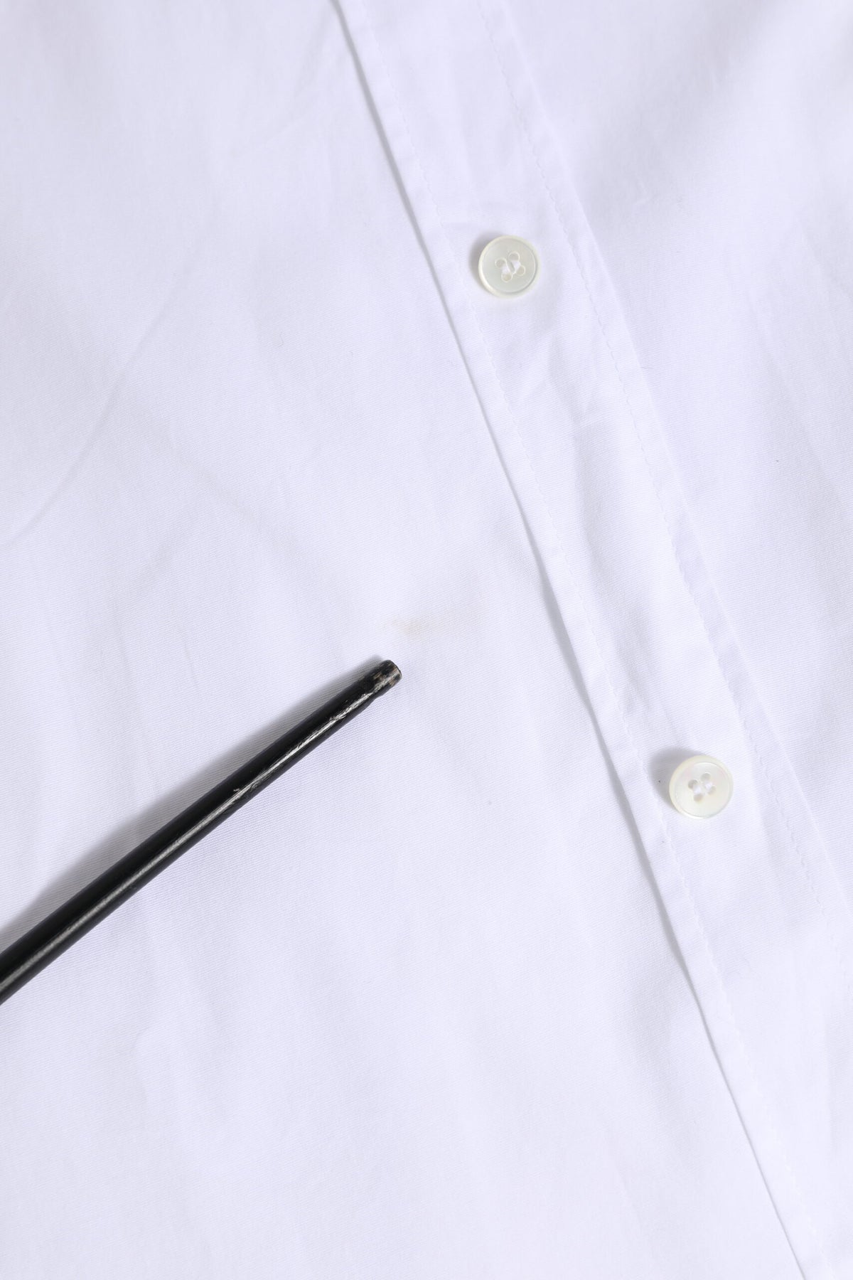 Chemise blanche en coton à manches longues, dorée, Dolce &amp; Gabbana.