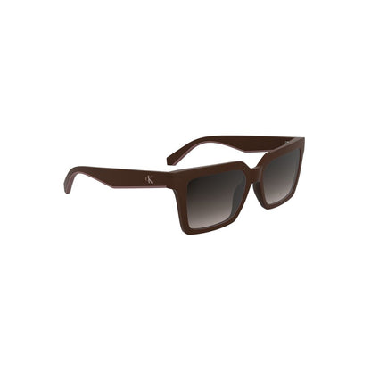 Lunettes de soleil pour femme Calvin Klein en tissu à base de matières biologiques, couleur rouge.