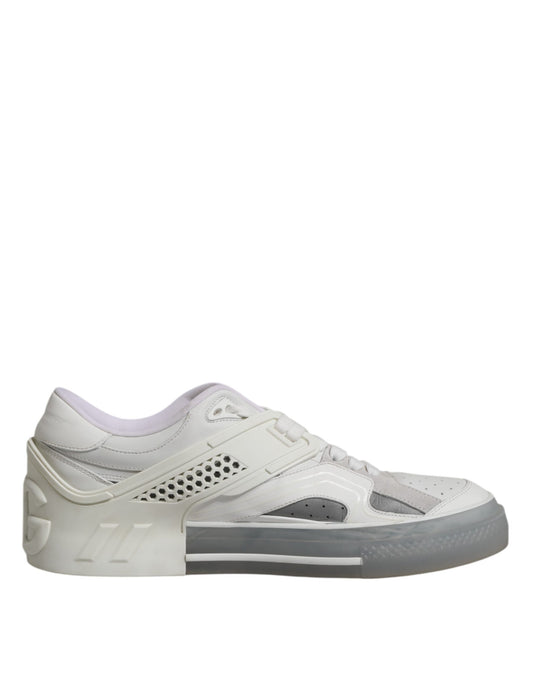 Sneakers basses blanches pour homme Dolce & Gabbana, motif DG en relief.