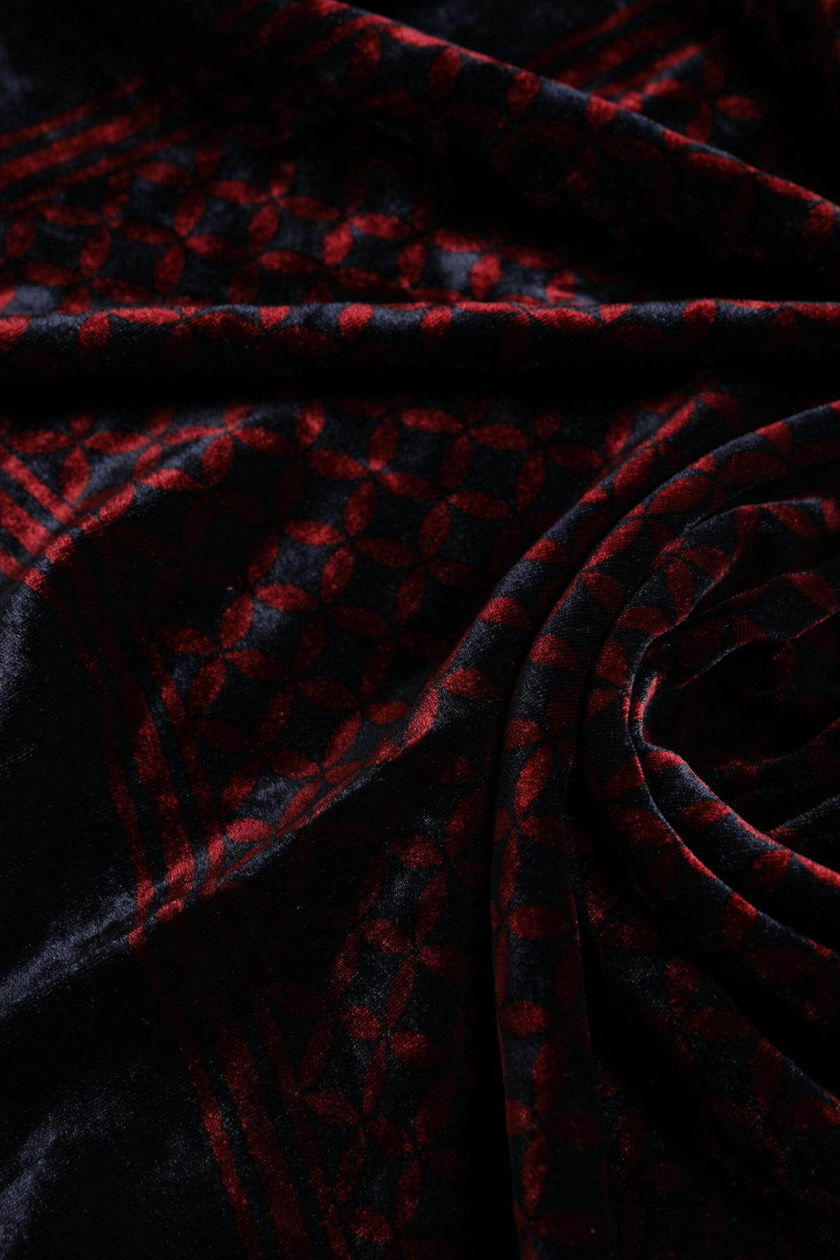 Foulard carré en viscose noir et rouge Dolce &amp; Gabbana pour homme