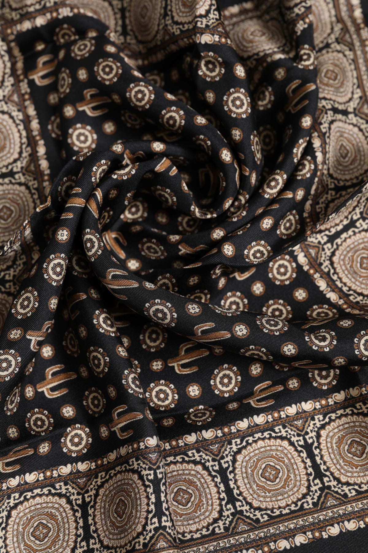 Foulard carré à motifs noir et marron Dolce &amp; Gabbana