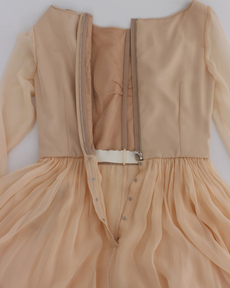 Robe de bal beige en soie de Dolce &amp; Gabbana, longueur maxi.