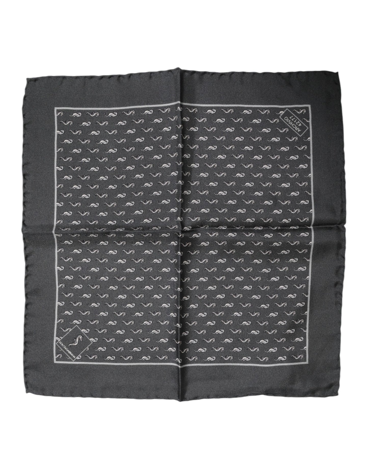 Foulard carré en soie imprimé poisson noir Dolce &amp; Gabbana pour homme