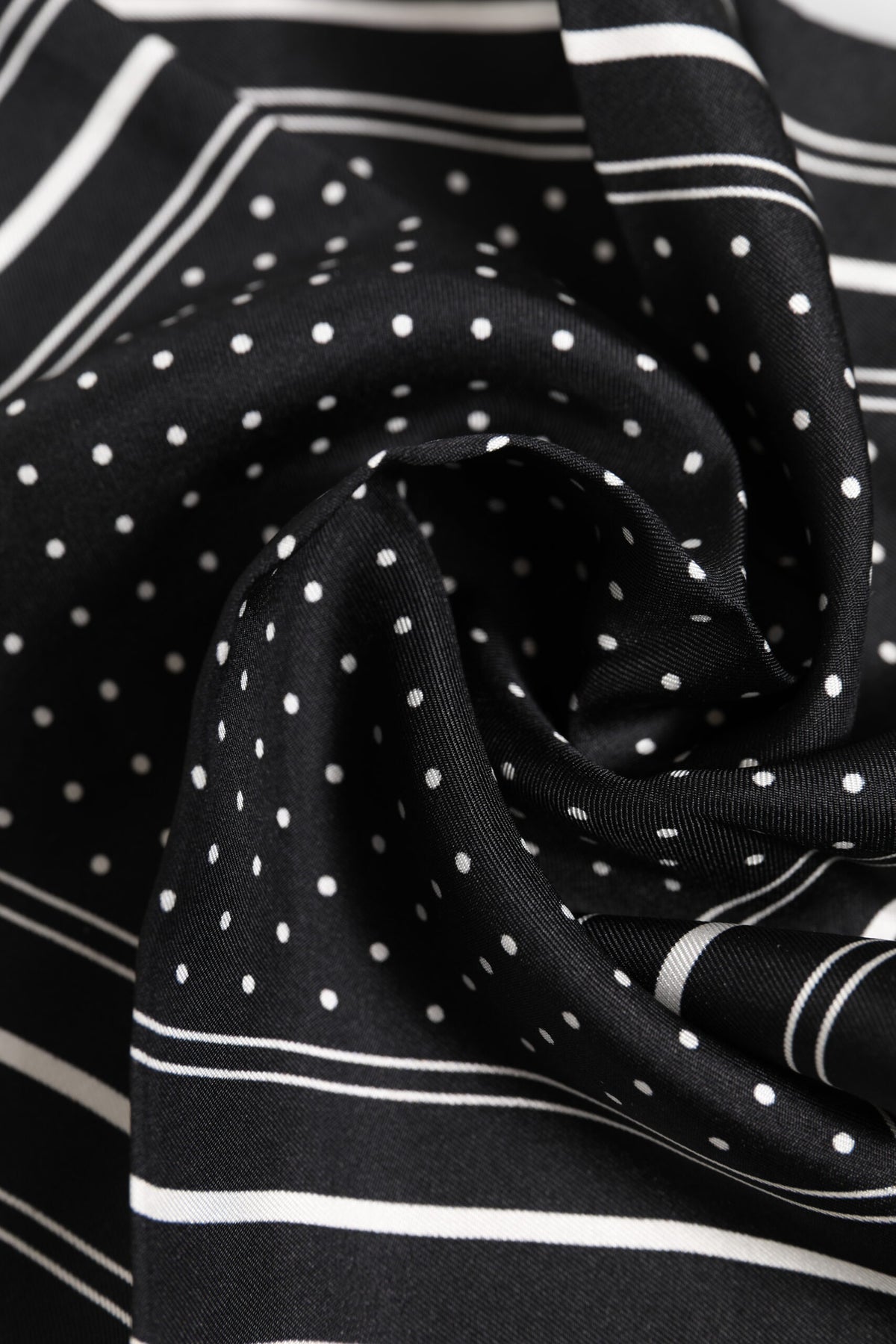 Foulard Dolce &amp; Gabbana pour homme, noir et blanc, à pois