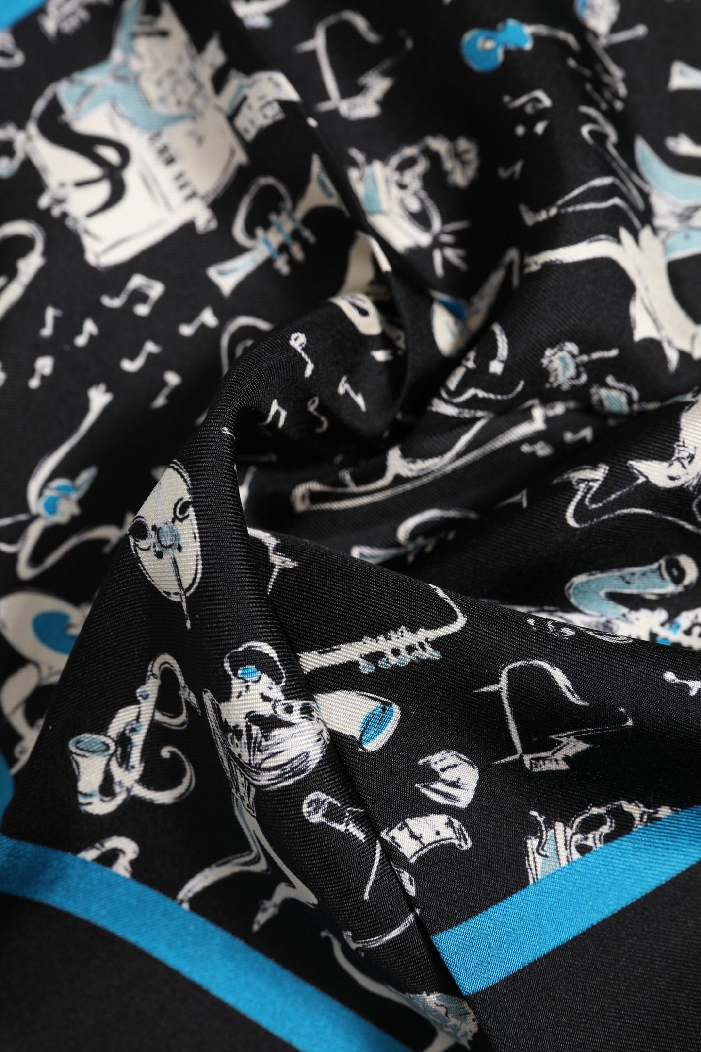 Foulard carré en soie noir Jazz Club pour homme Dolce &amp; Gabbana
