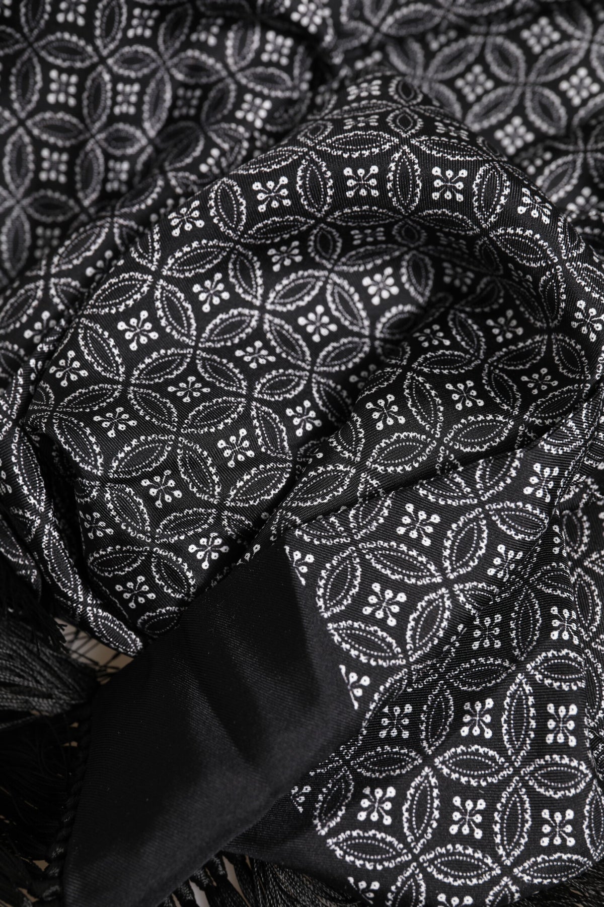 Foulard homme Dolce &amp; Gabbana à franges noires à motifs