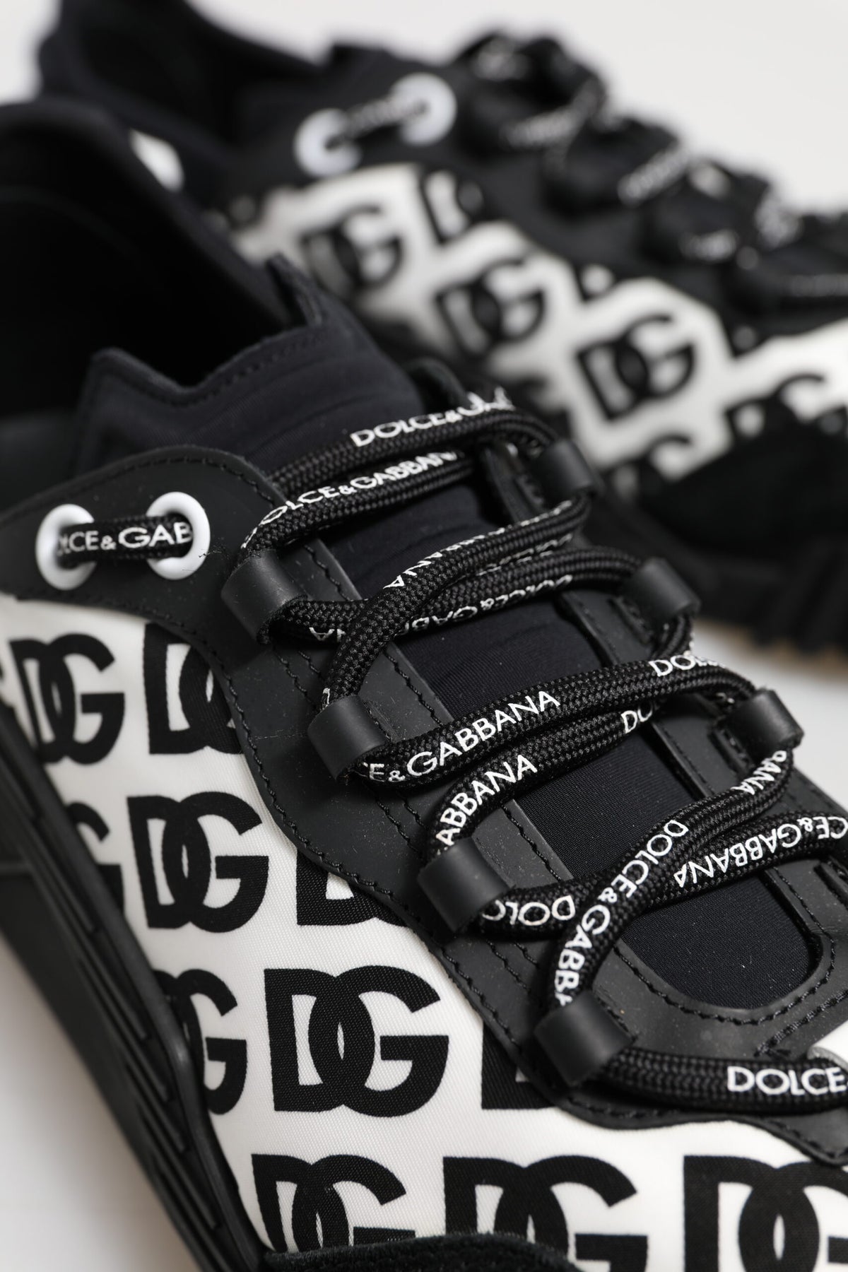 Dolce & Gabbana Black Logo Lace Up Low Top NS1 Sneakers