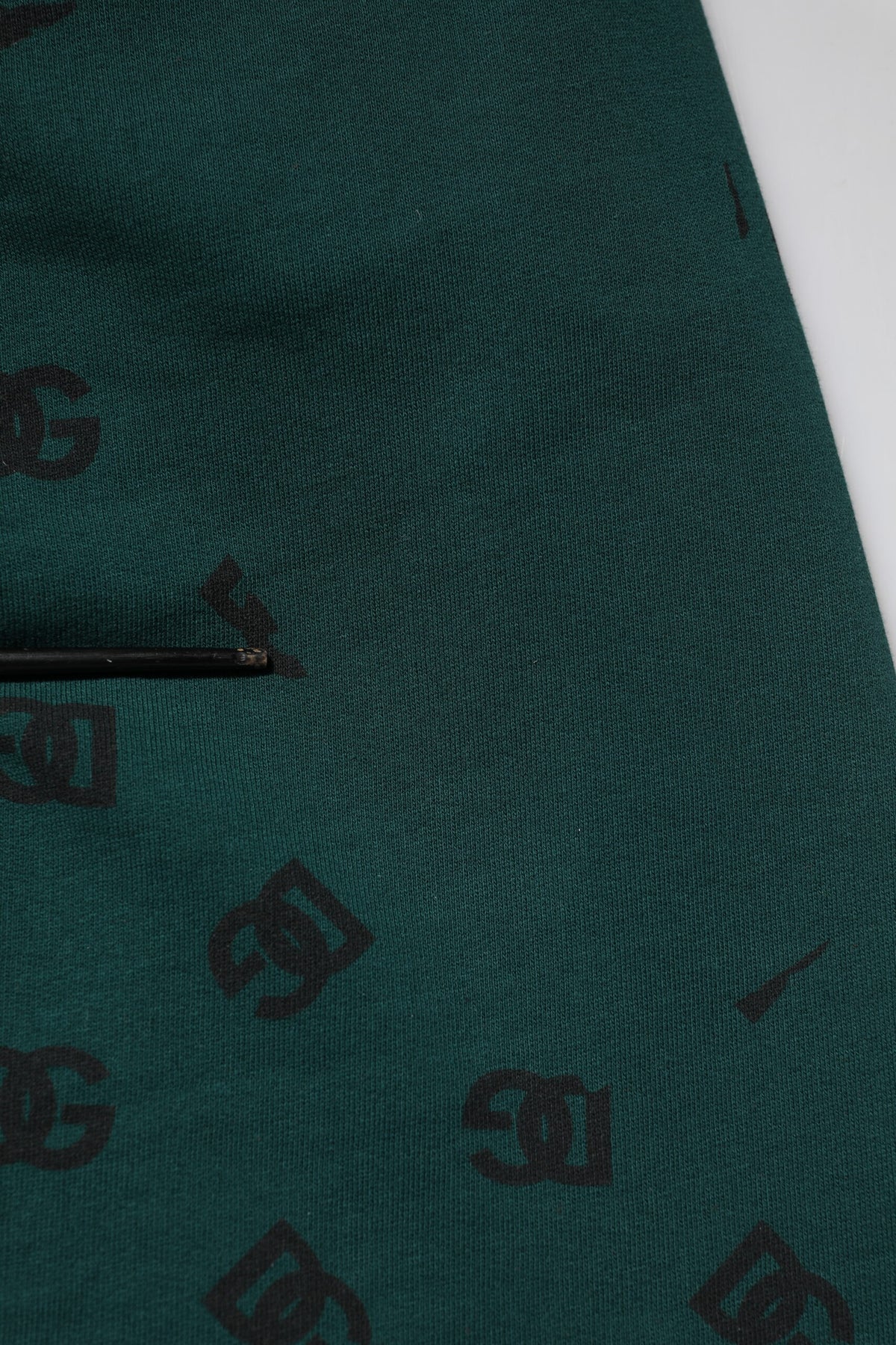Sweat-pants jogging homme Dolce &amp; Gabbana, imprimé logo vert.