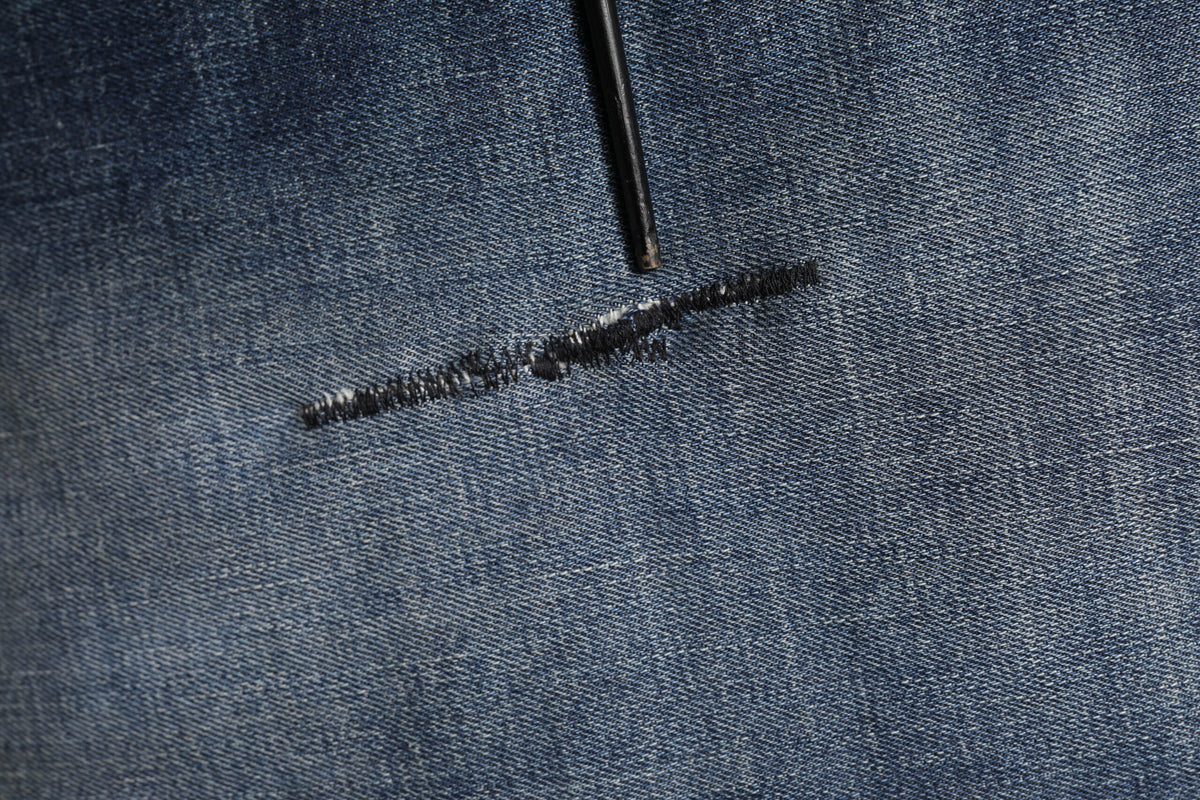 Jeans en jean skinny bleu délavé pour homme avec plaque logo Dolce &amp; Gabbana