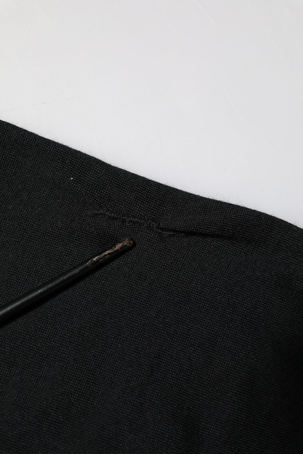 Pull en cachemire noir à col rond pour homme de Dolce &amp; Gabbana