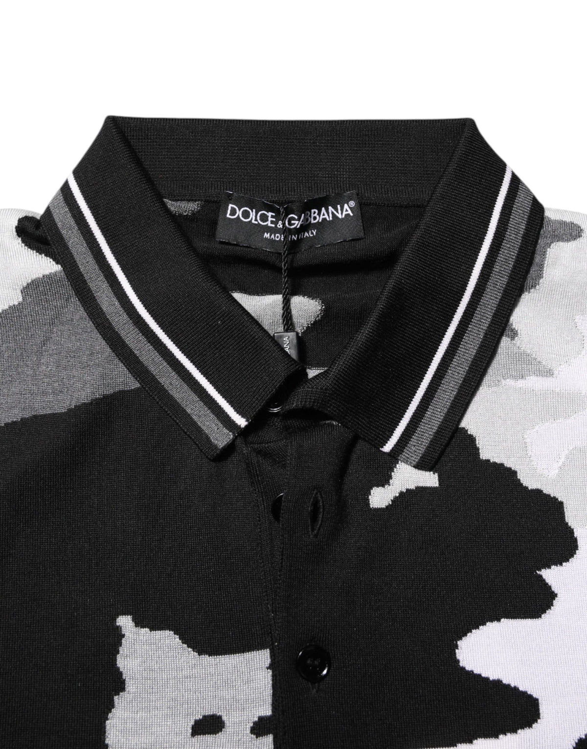 T-shirt polo à col montant multicolore à motif camouflage de Dolce &amp; Gabbana