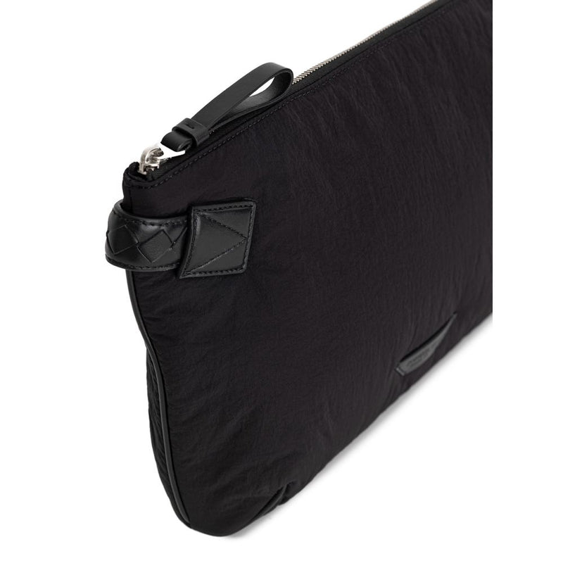 Bottega Veneta zwarte nylon clutch