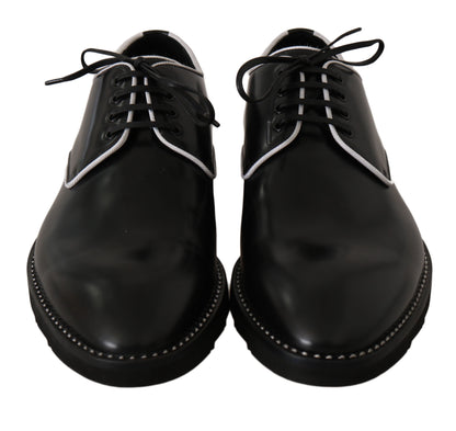 Derbies en cuir noir avec ligne blanche de Dolce & Gabbana