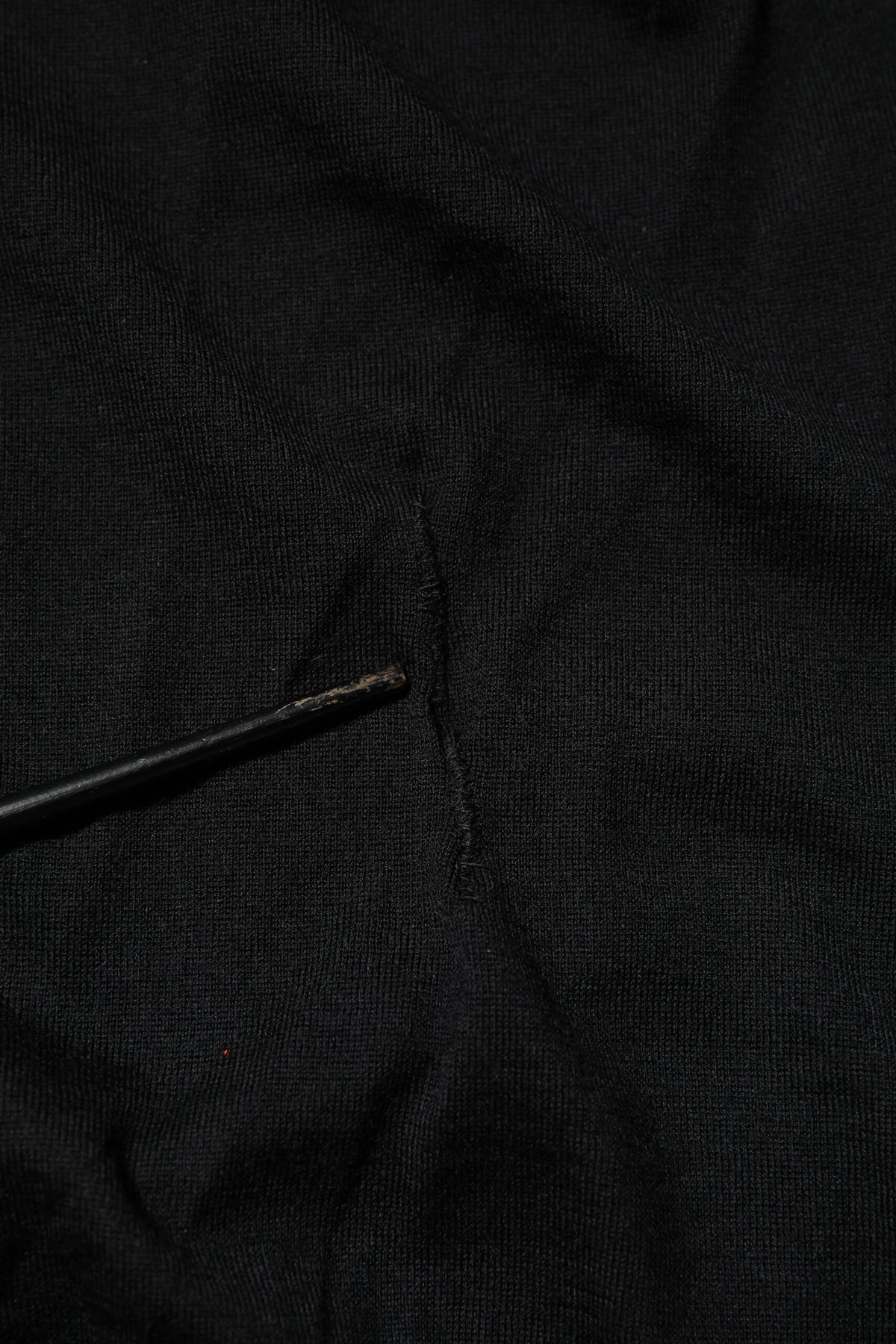 T-shirt Dolce &amp; Gabbana en cachemire noir à col en V et manches longues