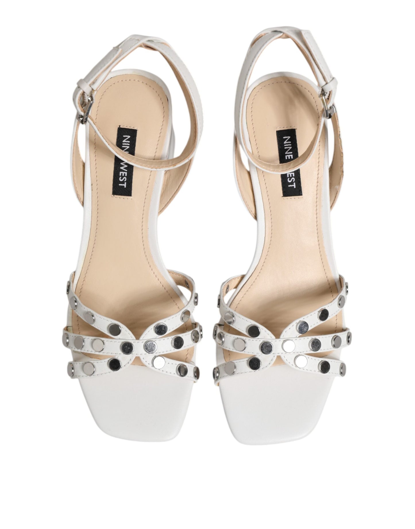 Nine West witte blokhakken sandalen met gesp en bedeltjes