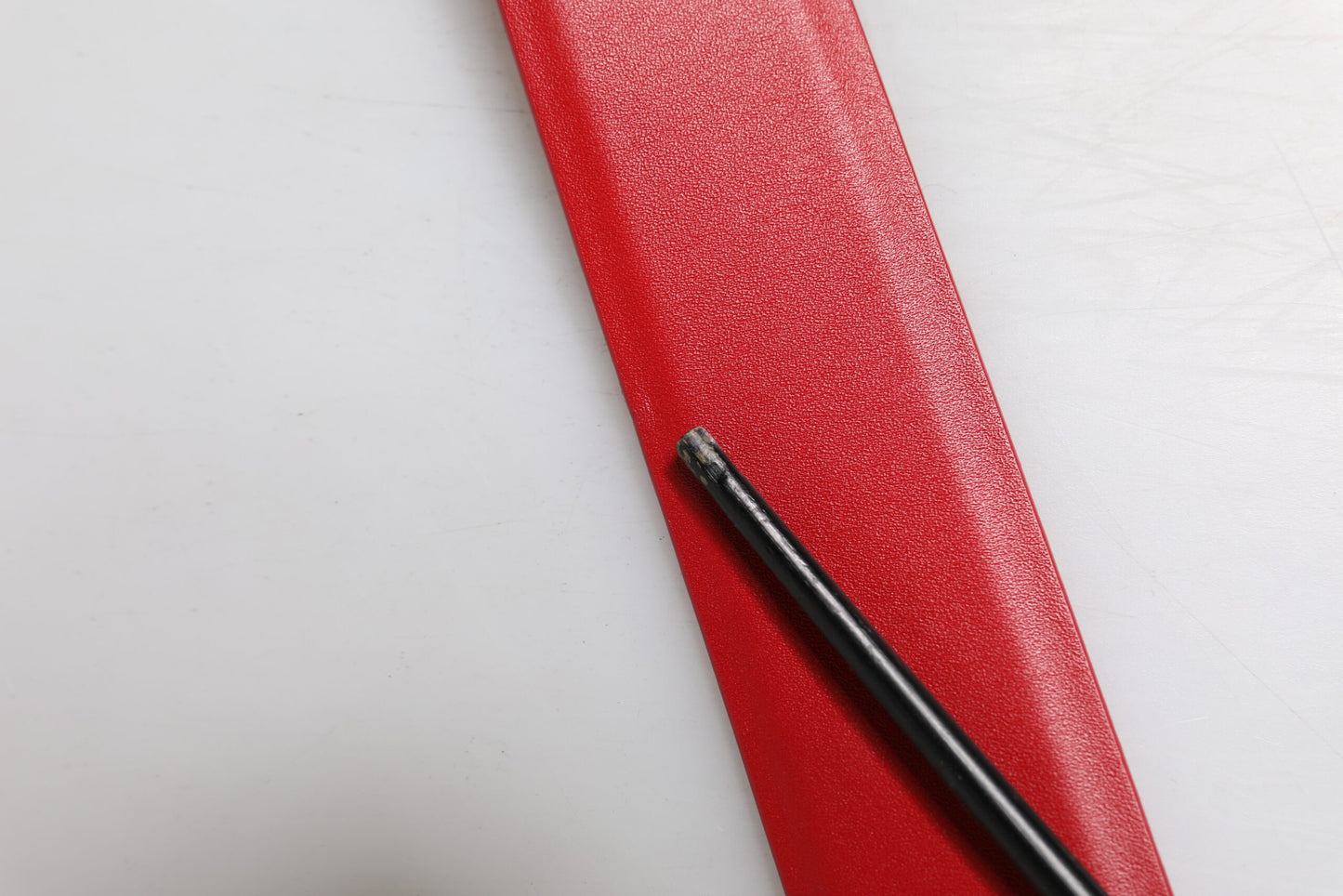 Ceinture Dolce & Gabbana en cuir de veau rouge avec boucle en métal ornée