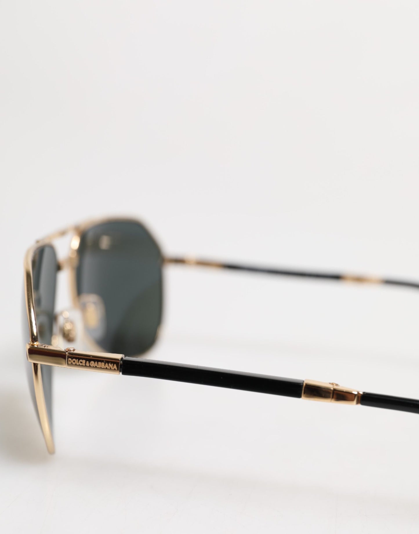 Dolce & Gabbana Gold DG2106K Pilot Frame Getinte Lens Gepolariseerde Zonnebril