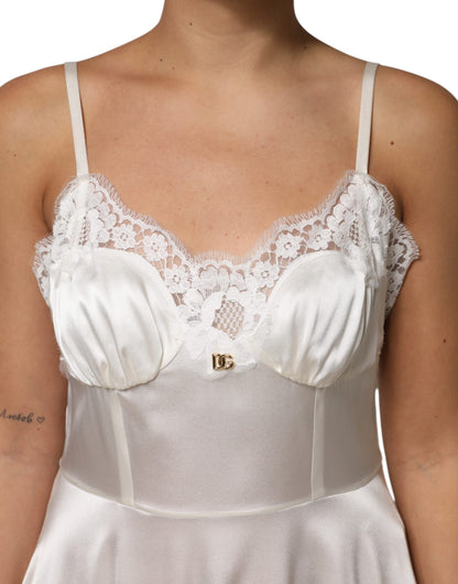Vêtements de nuit en soie Dolce & Gabbana, dentelle blanche, logo DG.