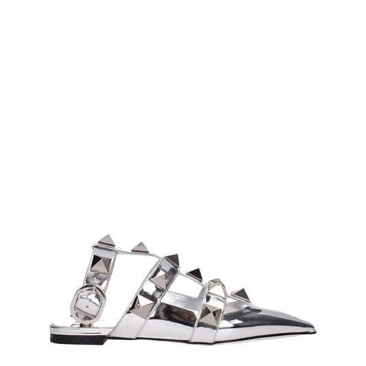 Valentino Garavani Sandales Plates en Cuir Gris - Élégance et Confort
