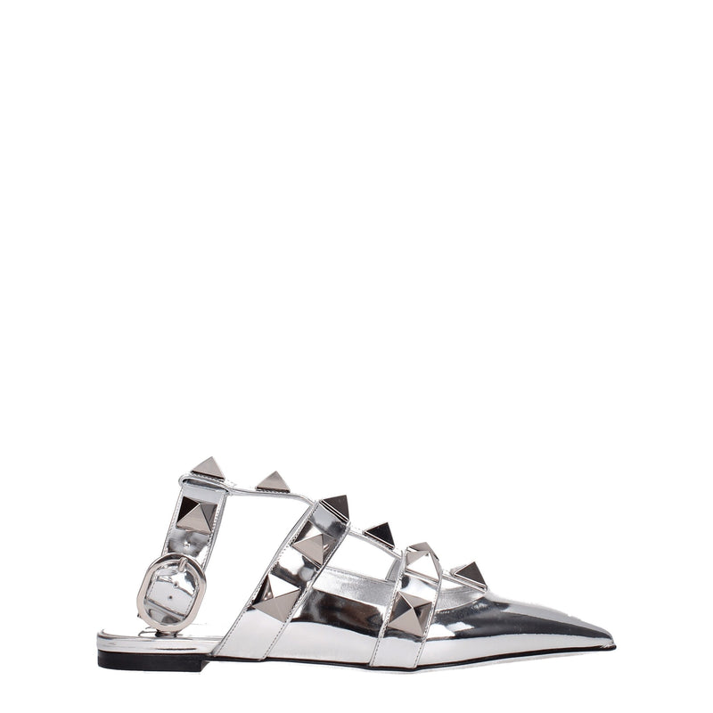 Valentino Garavani Sandales Plates en Cuir Gris - Élégance et Confort