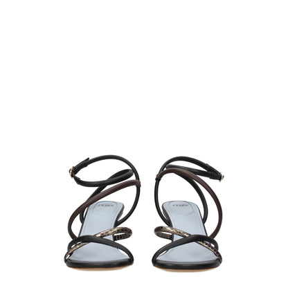 Fendi platte sandalen van leer in verschillende kleuren