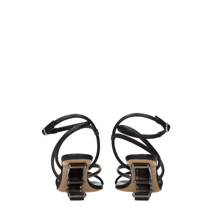 Fendi platte sandalen van leer in verschillende kleuren