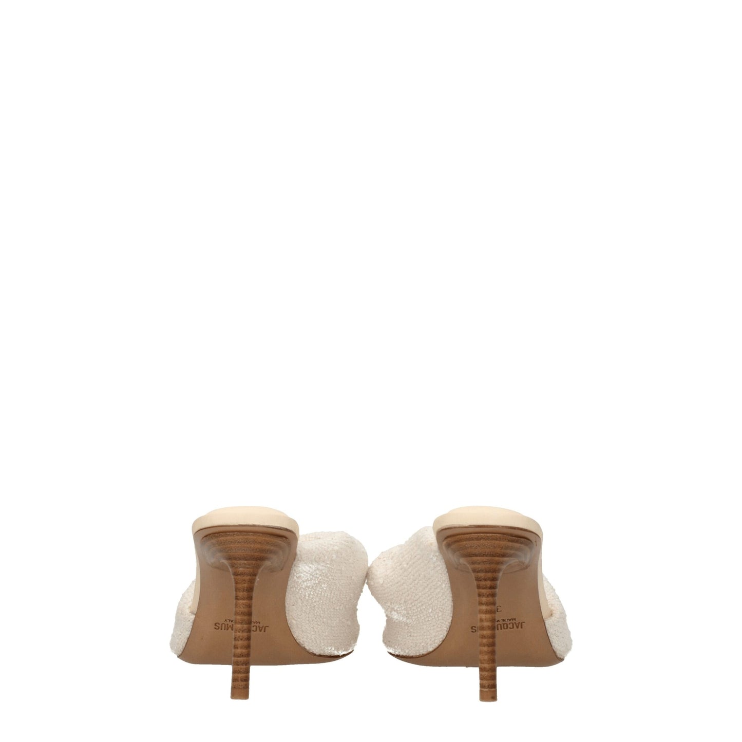 Sandales à talons aiguilles en tissu beige de Jacquemus