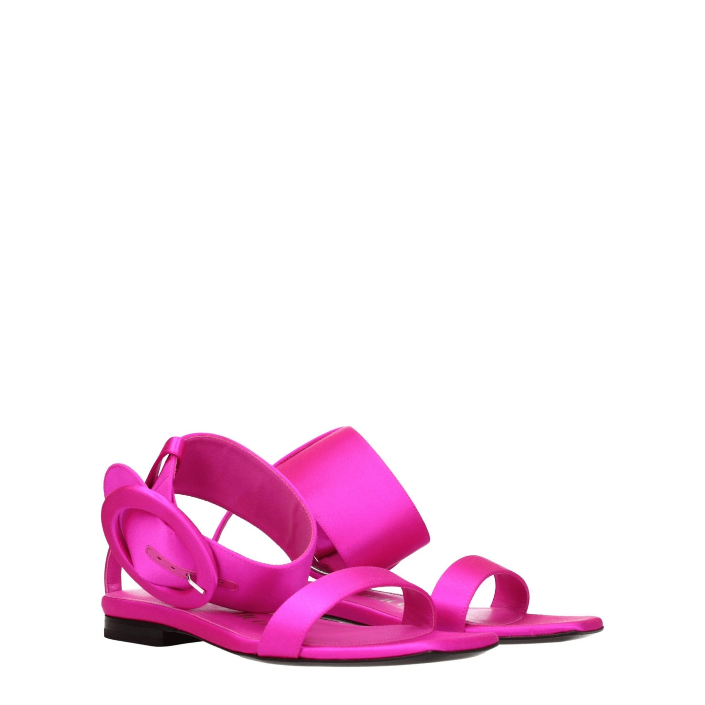 Les sandales plates en satin rose de The Attico