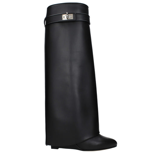 Zwarte leren laarzen van Givenchy