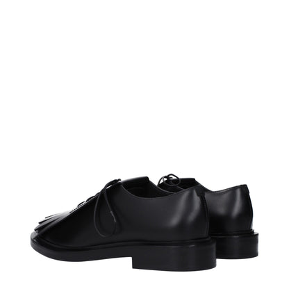 Max Mara, escarpins et mocassins en cuir noir