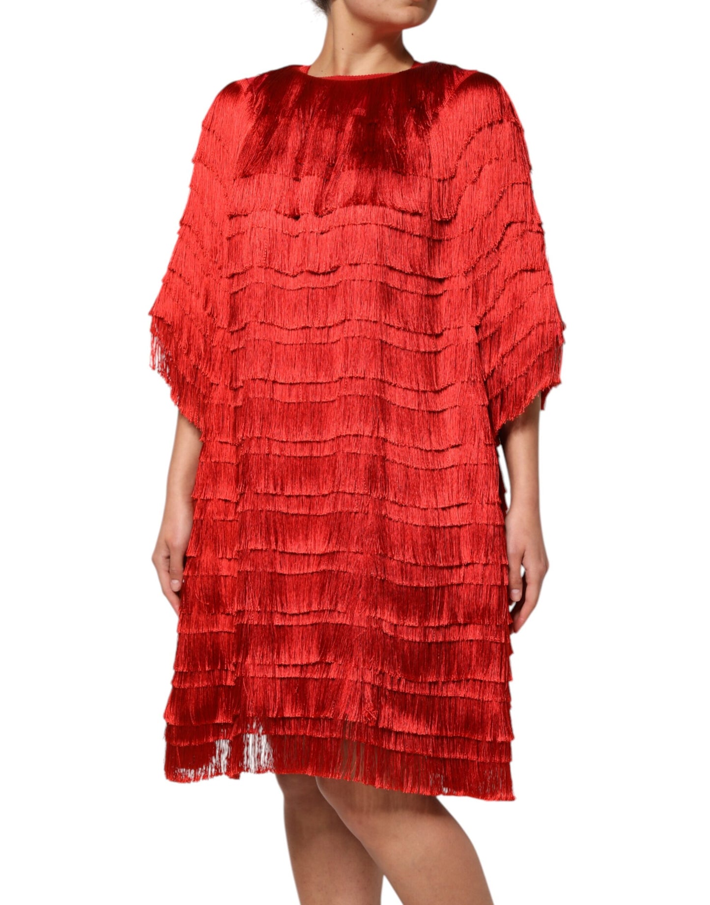 Robe portefeuille à franges et volants en soie rouge de Dolce &amp; Gabbana, longueur genou.
