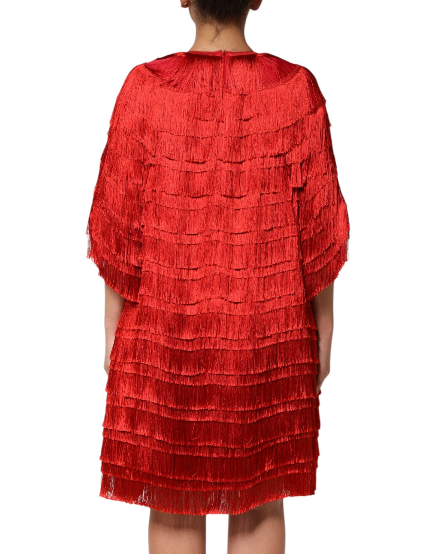 Robe portefeuille à franges et volants en soie rouge de Dolce &amp; Gabbana, longueur genou.