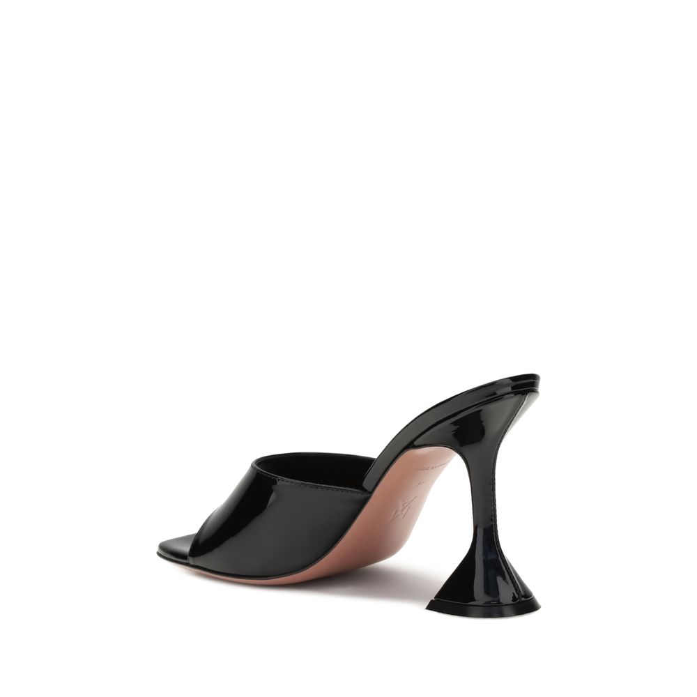 Sandales Lupita en cuir verni d'Amina Muaddi