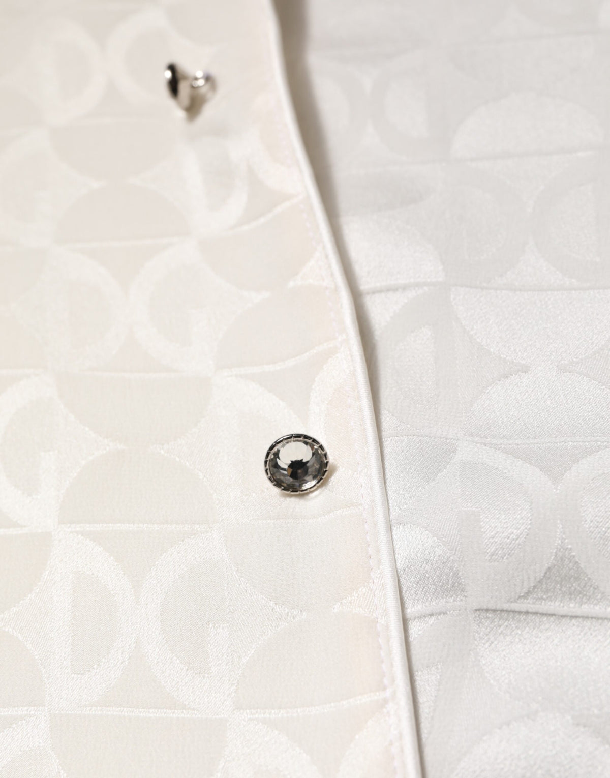 Chemise à manches longues en soie blanche avec imprimé du logo DG de Dolce &amp; Gabbana