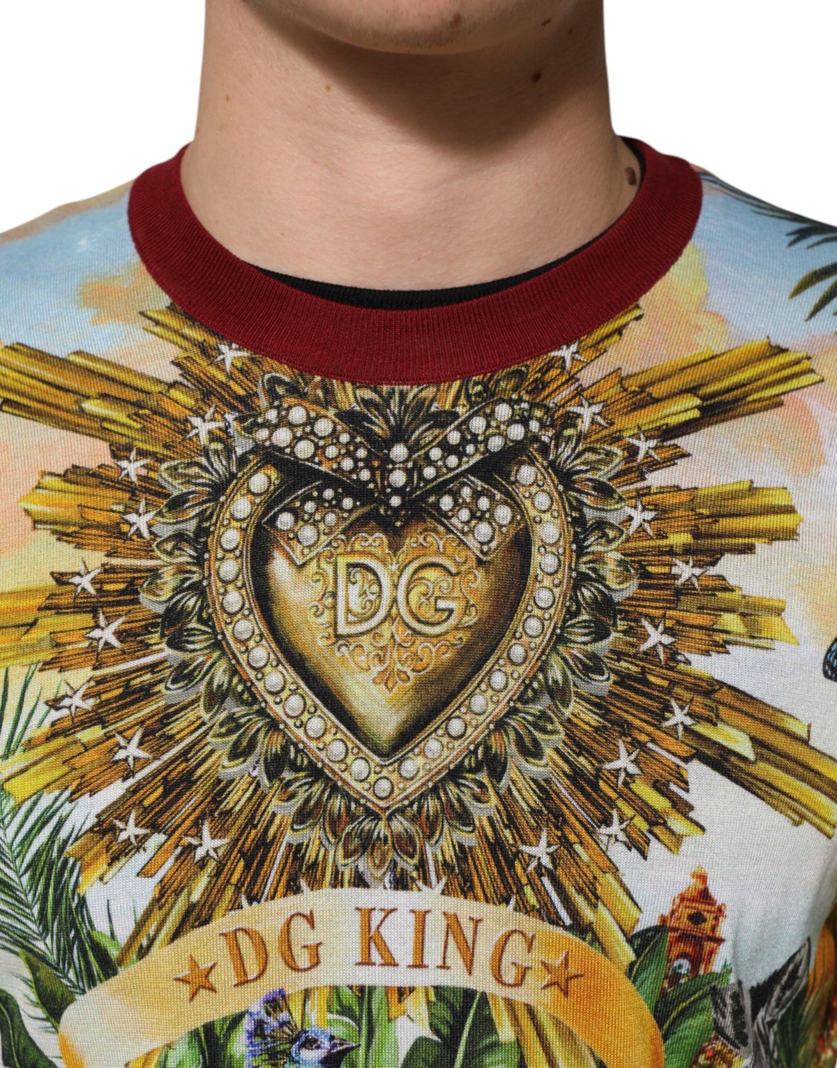 Pull en soie Dolce &amp; Gabbana à motif couronne et cœur tropical