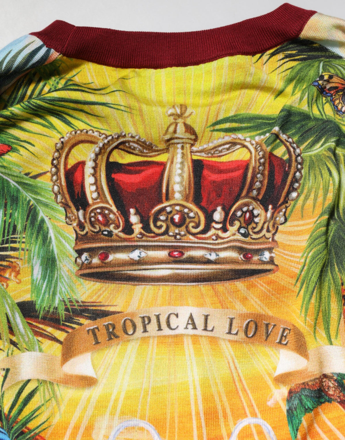 Pull en soie Dolce &amp; Gabbana à motif couronne et cœur tropical