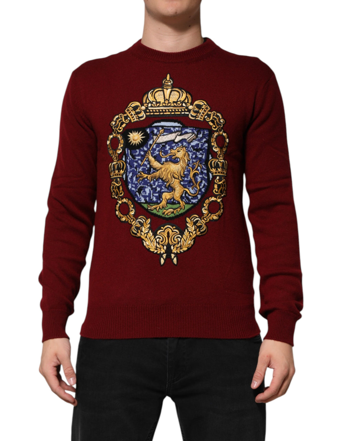 Pull en cachemire bordeaux à écusson lion de Dolce &amp; Gabbana
